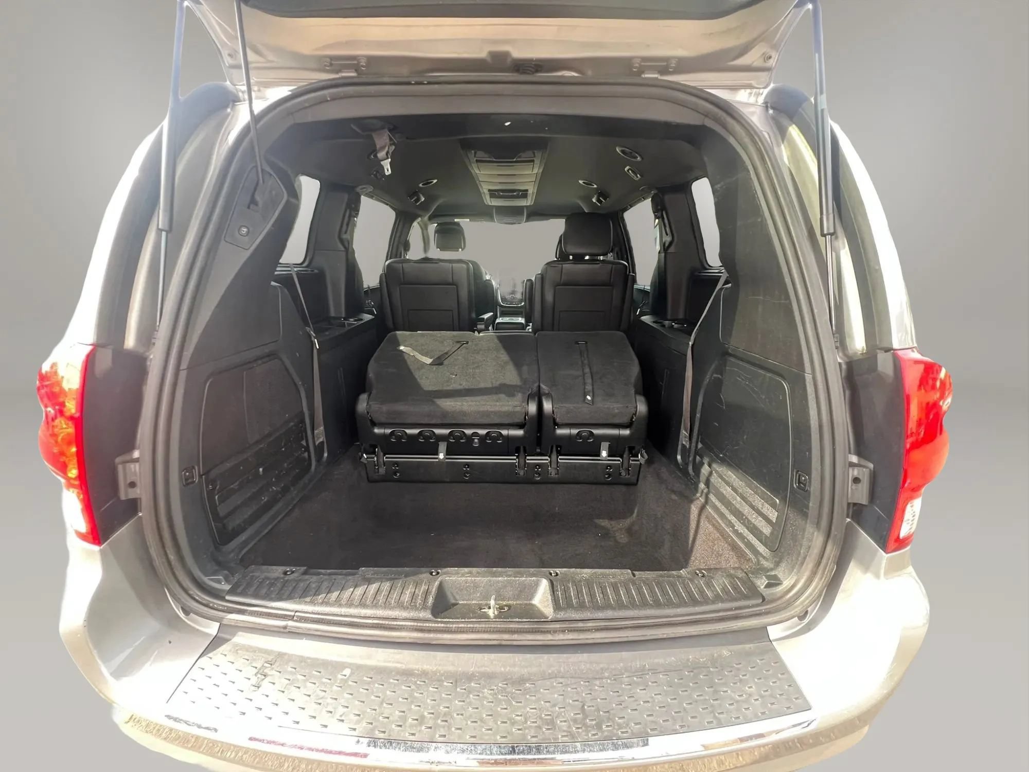 Used 2017 Dodge Grand Caravan GT FWD image 10