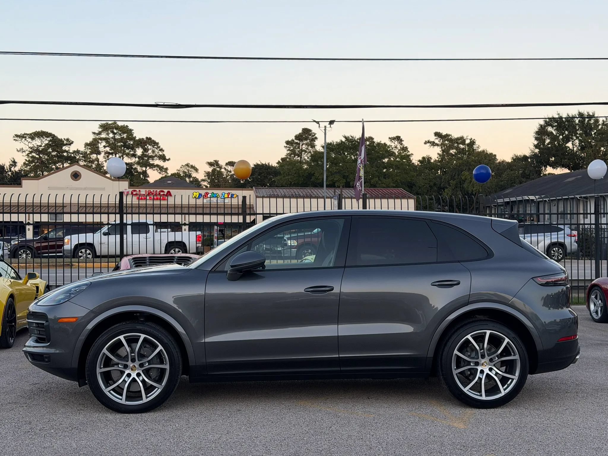 Used 2019 Porsche Cayenne S AWD/4WD image 10