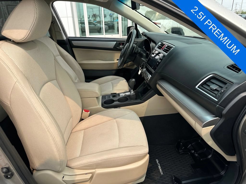 Used 2017 Subaru Outback 2.5i Premium AWD/4WD image 7