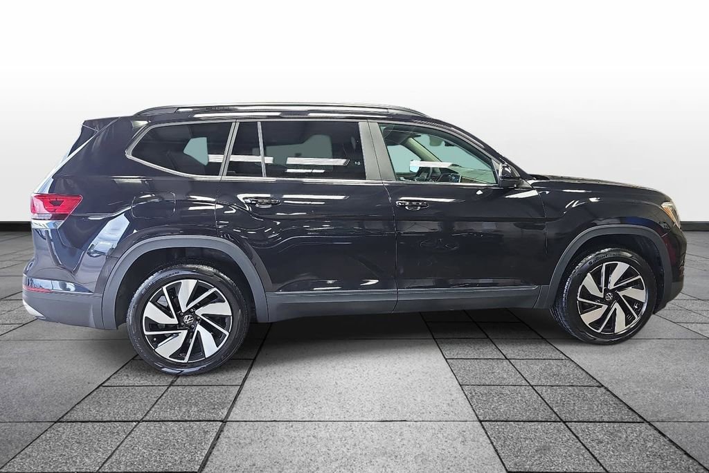 Used 2024 Volkswagen Atlas SE FWD image 4