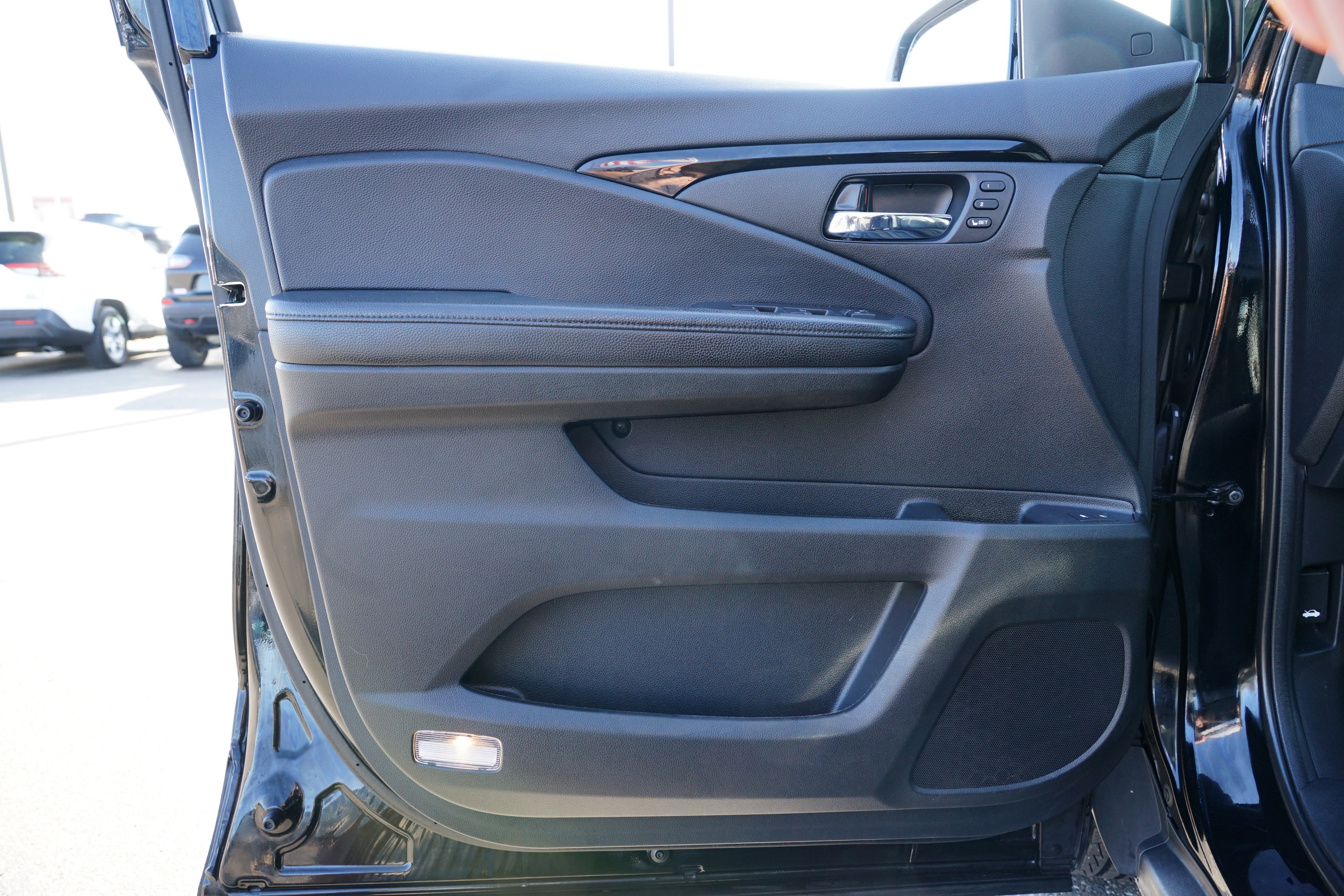 Used 2019 Honda Pilot Touring image 14