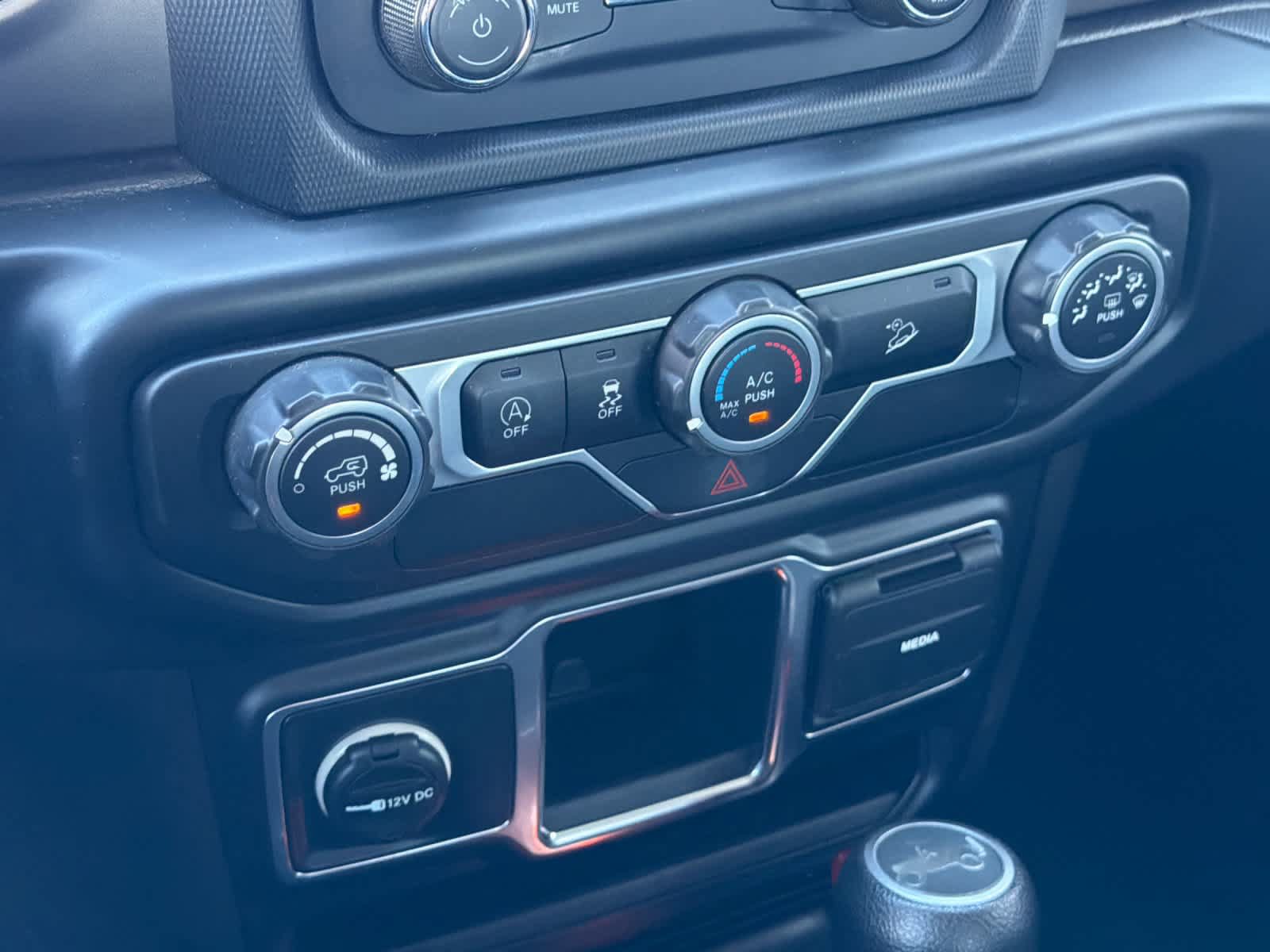 Used 2019 Jeep Wrangler Unlimited Sport AWD/4WD image 21