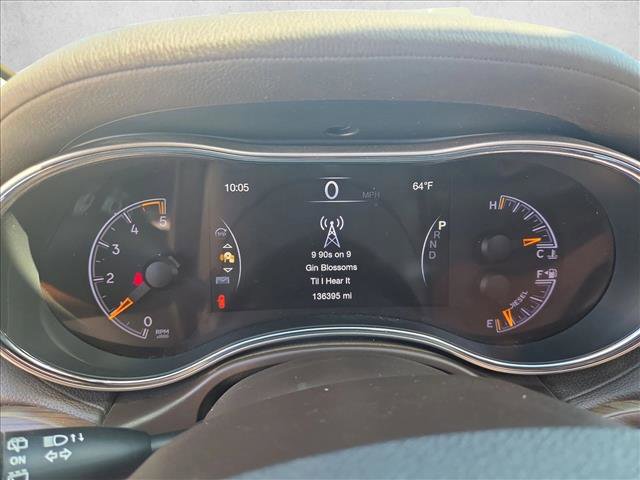 Used 2016 Jeep Grand Cherokee Overland w/ Advanced Technology Group AWD/4WD image 11