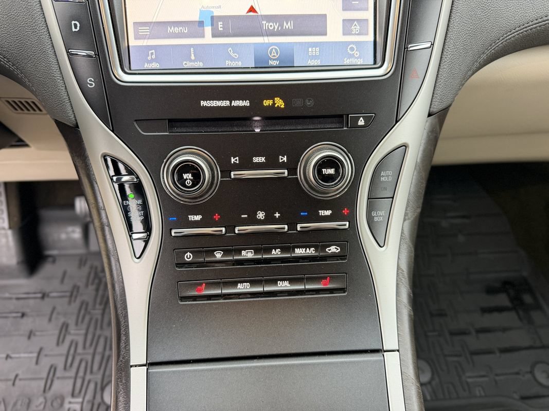 Used 2019 Lincoln Nautilus Select AWD/4WD image 24
