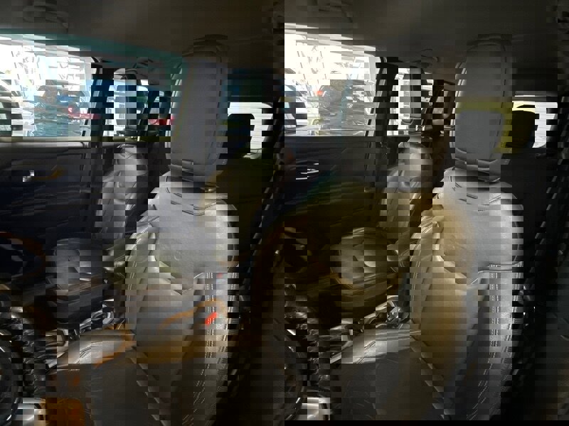 Used 2016 Jeep Renegade Limited image 12