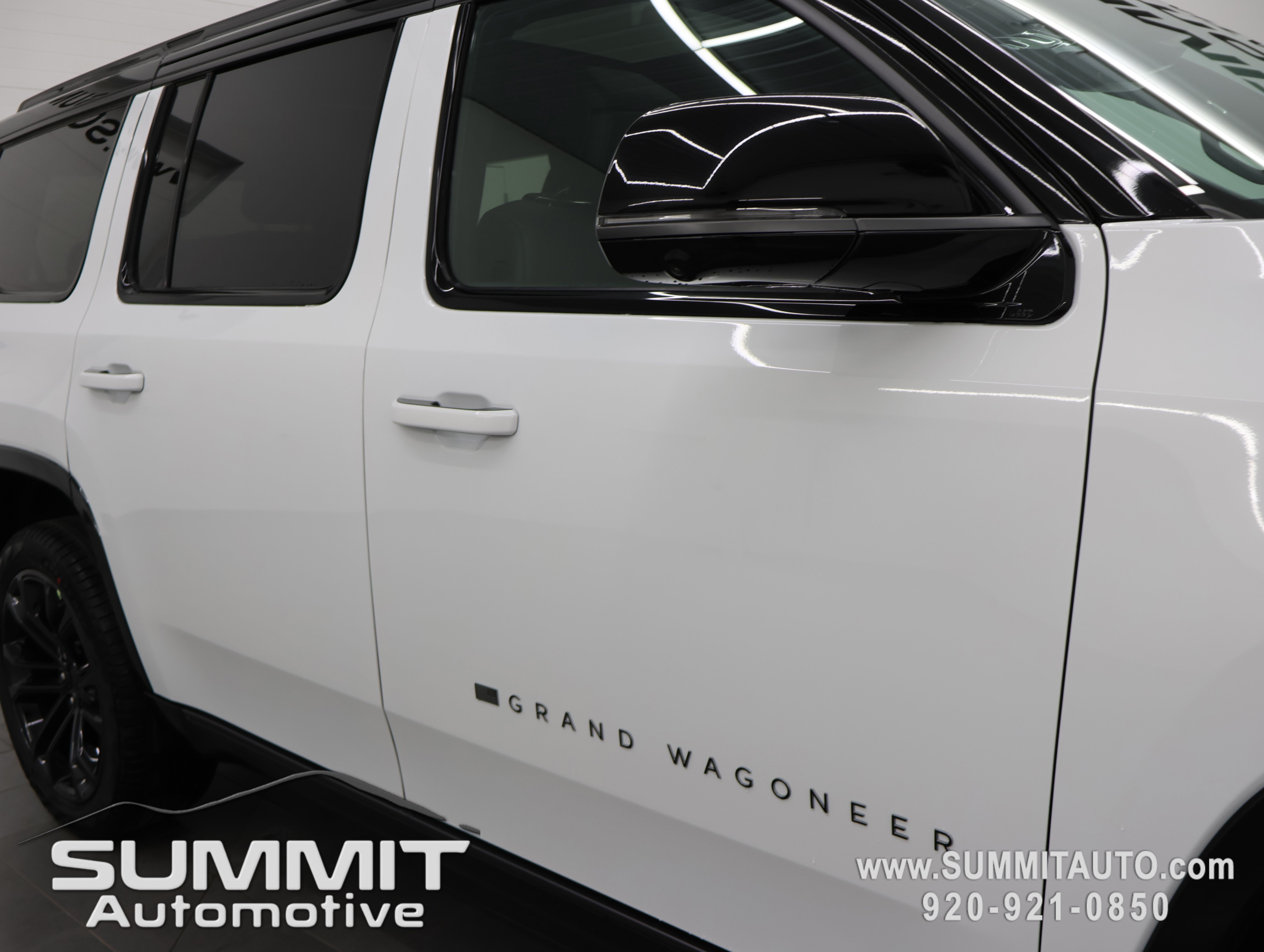 New 2026 Jeep Grand Wagoneer Summit AWD/4WD image 29