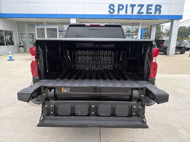 Used 2025 Chevrolet Silverado 1500 LT w/ Z71 Off-Road Package AWD/4WD image 32