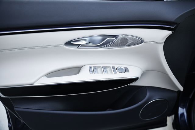 Used 2026 Genesis GV70 2.5T image 15