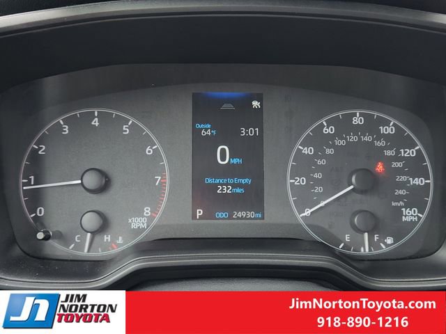Used 2025 Toyota Corolla LE FWD image 17