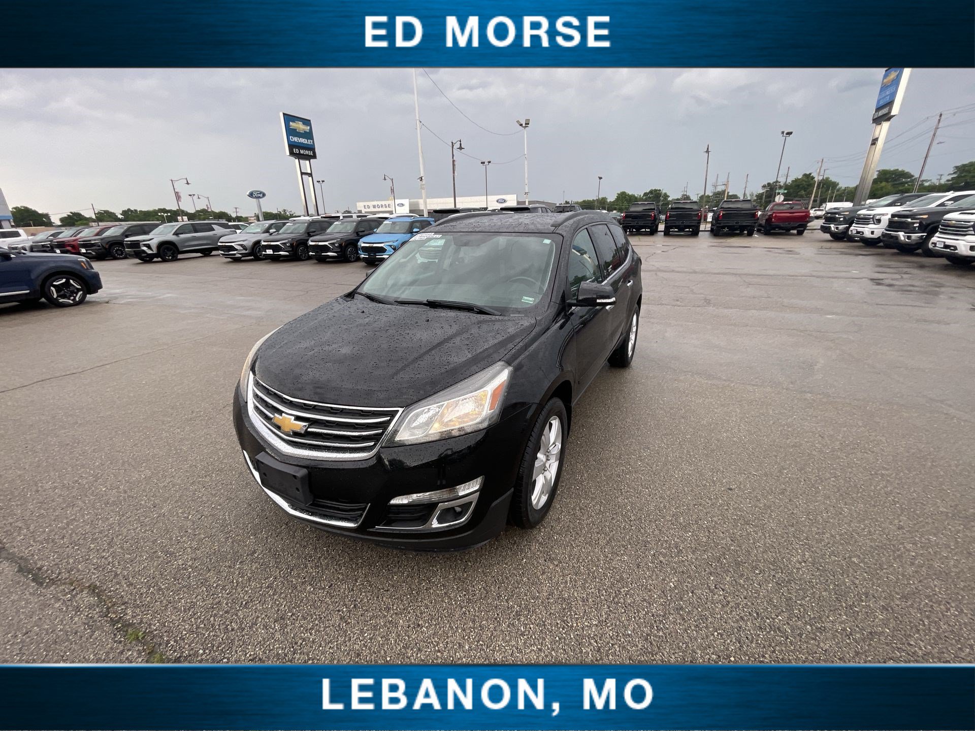 Used 2017 Chevrolet Traverse LT w/ Style and Technology Package FWD image 18
