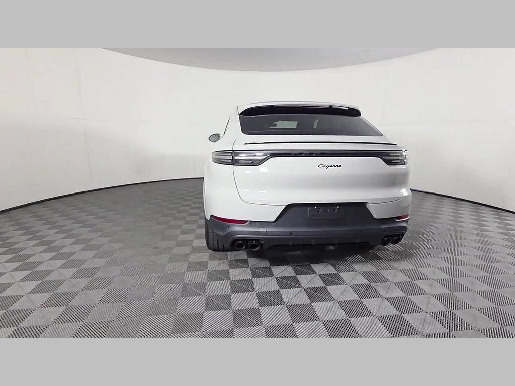 Used 2023 Porsche Cayenne Platinum Edition AWD/4WD image 39