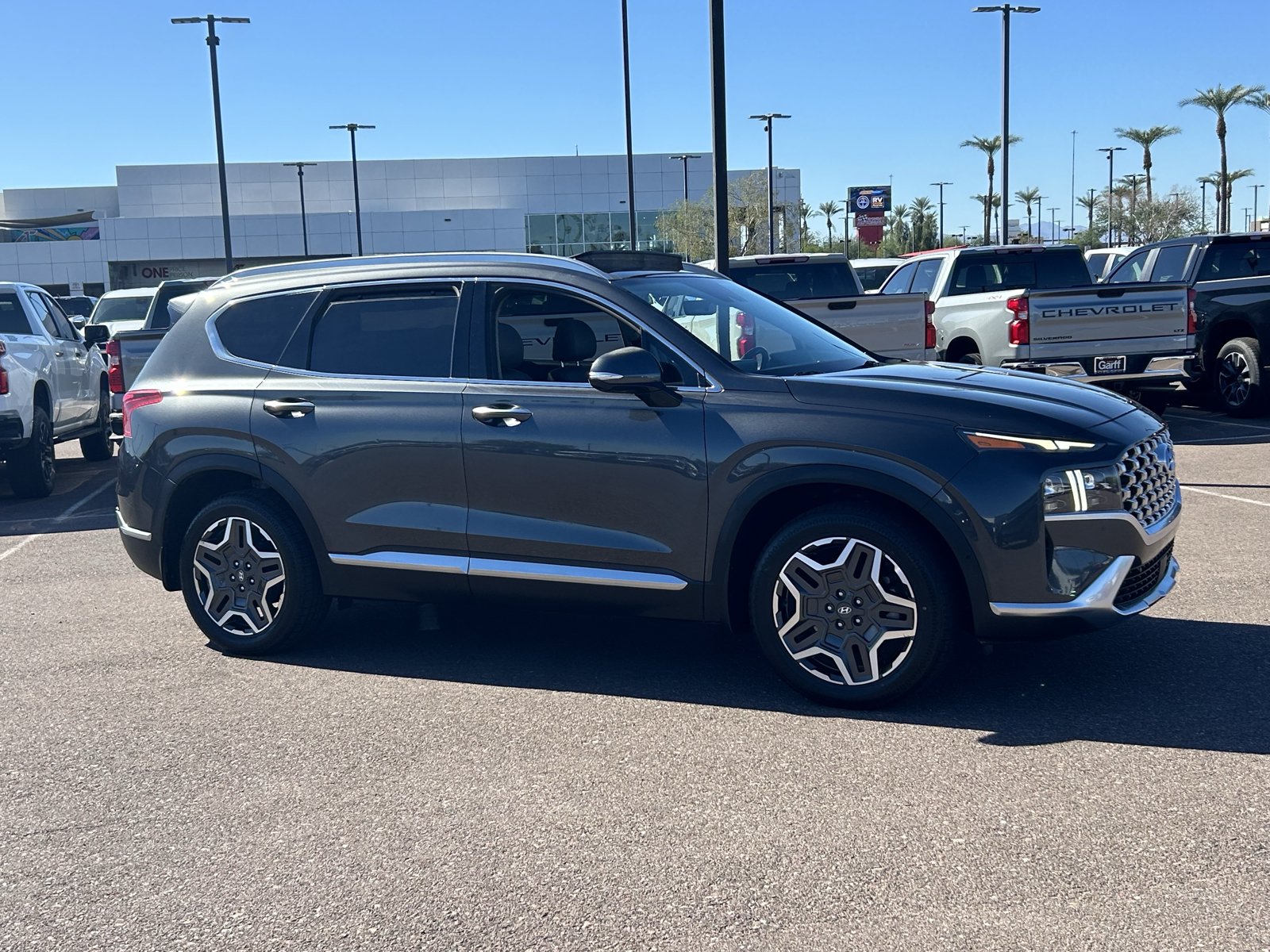 Used 2023 Hyundai Santa Fe Limited FWD image 7
