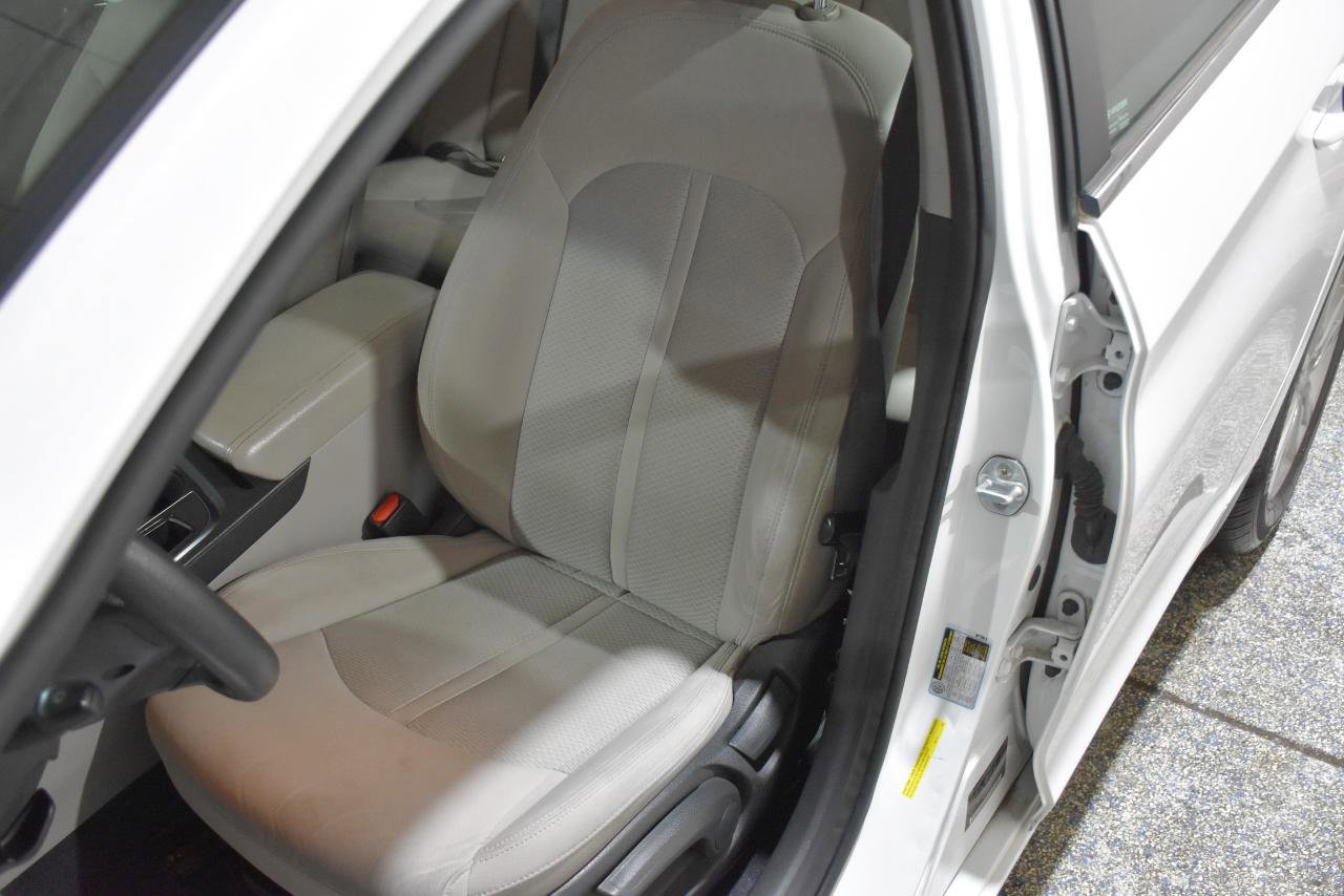 Used 2015 Hyundai Sonata SE FWD image 12