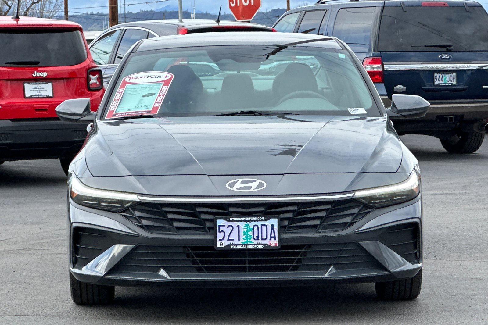 Certified 2024 Hyundai Elantra Blue FWD image 9