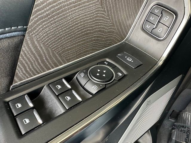 Certified 2025 Ford F250 Platinum image 30