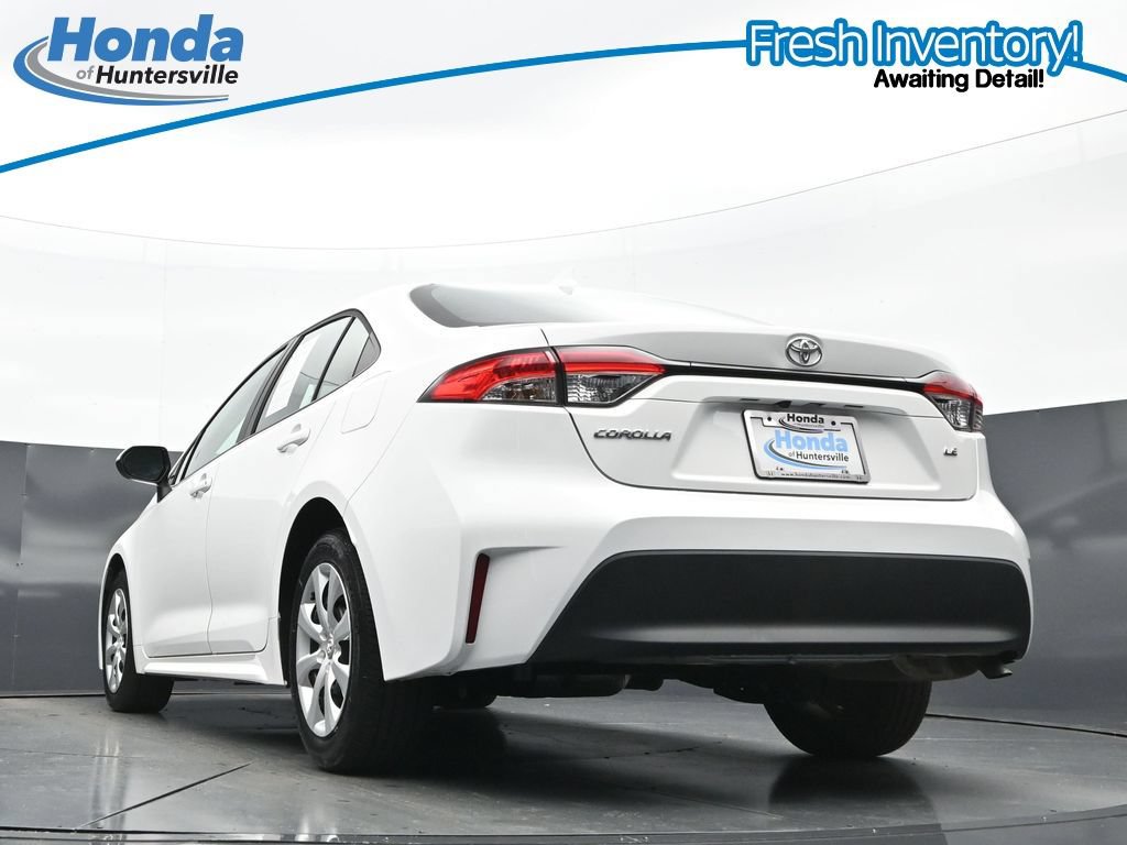 Used 2025 Toyota Corolla LE w/ Convenience Package FWD image 35