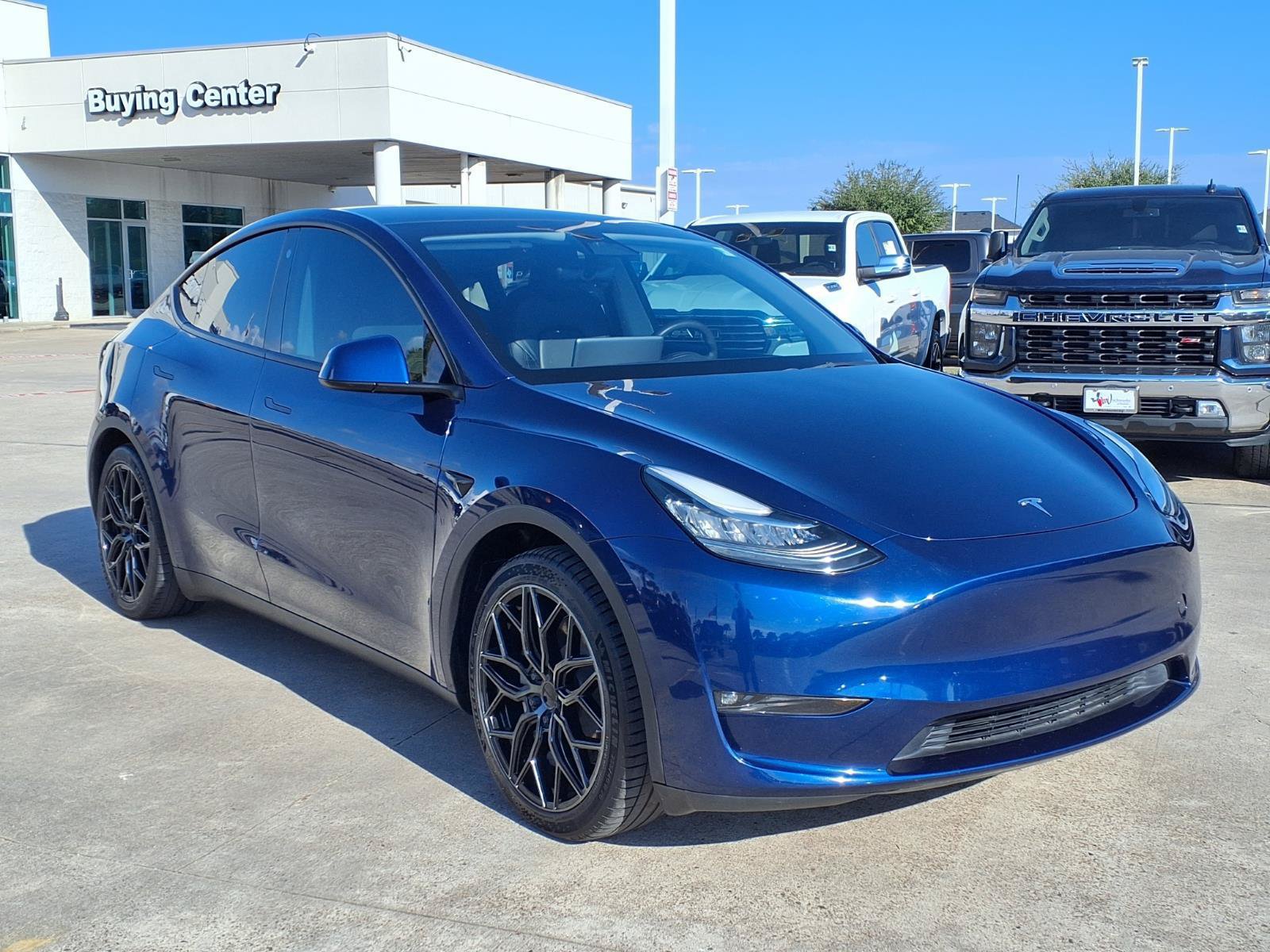 Used 2023 Tesla Model Y Long Range AWD/4WD image 3