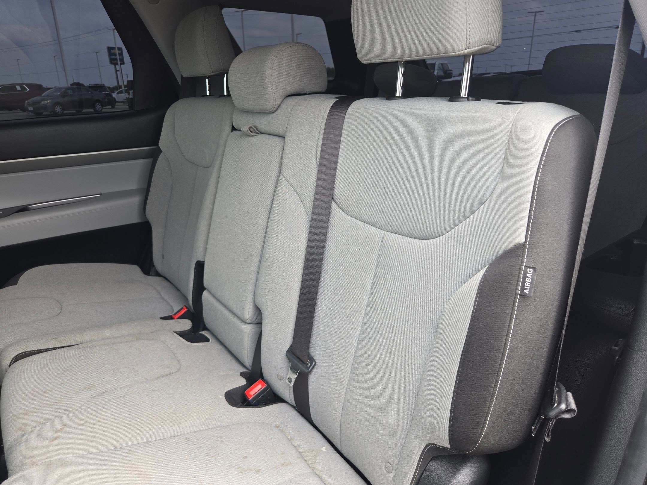 Used 2025 Hyundai Palisade SE image 13