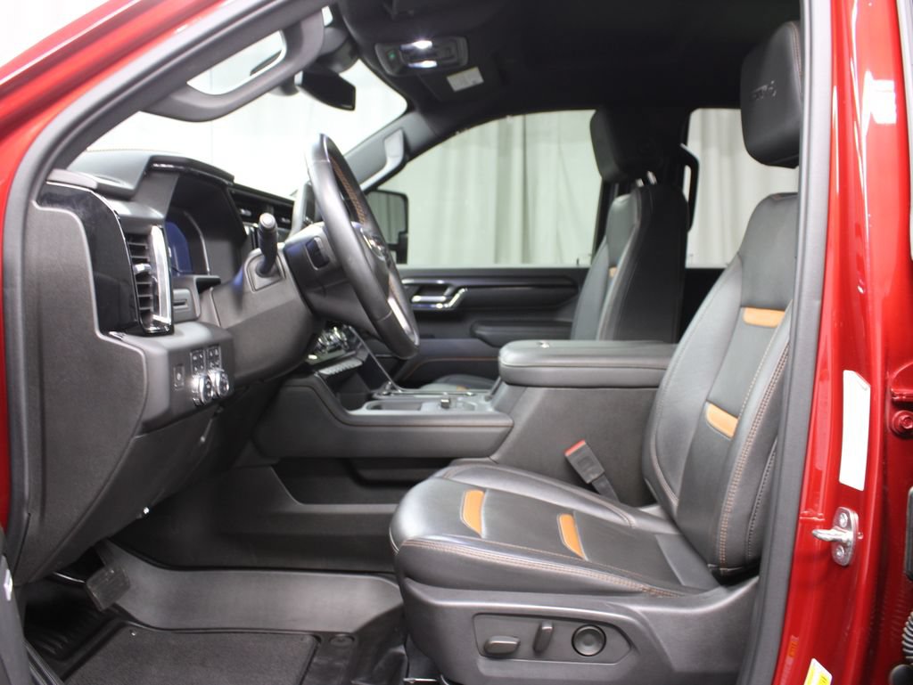 Used 2024 GMC Sierra 2500 AT4 w/ AT4 Preferred Package AWD/4WD image 15