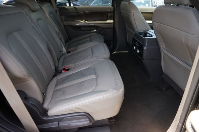 Used 2019 Ford Expedition Limited RWD image 17