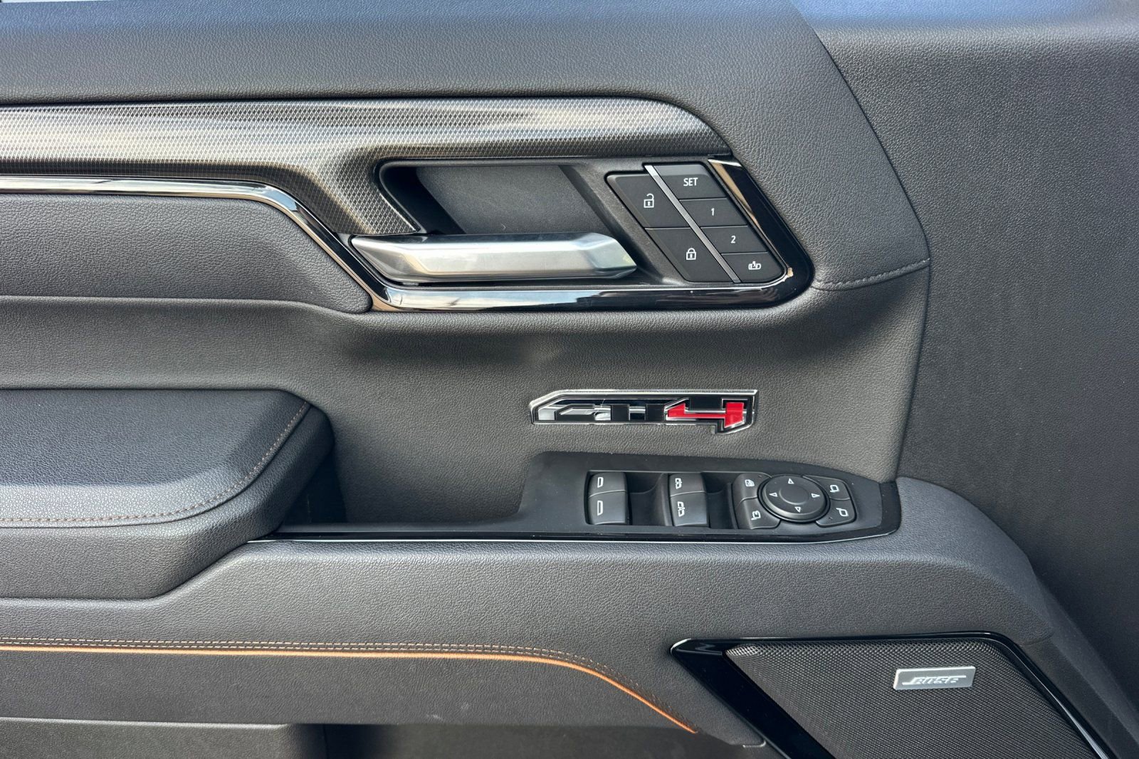 Used 2025 GMC Sierra 1500 AT4 image 11