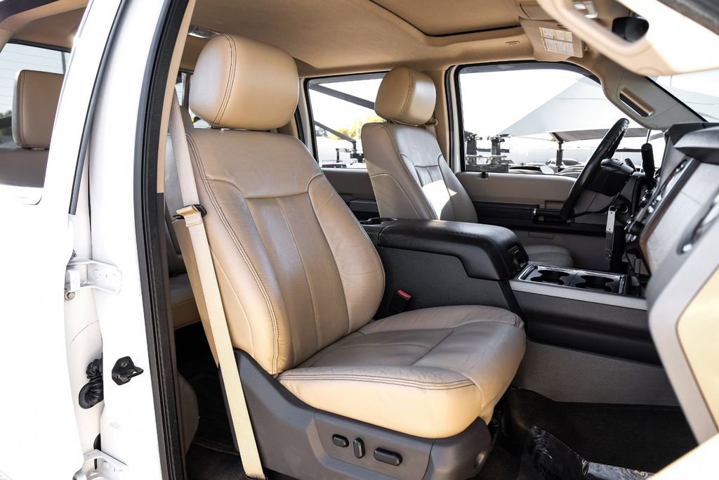 Used 2015 Ford F350 Lariat w/ Lariat Ultimate Package image 36