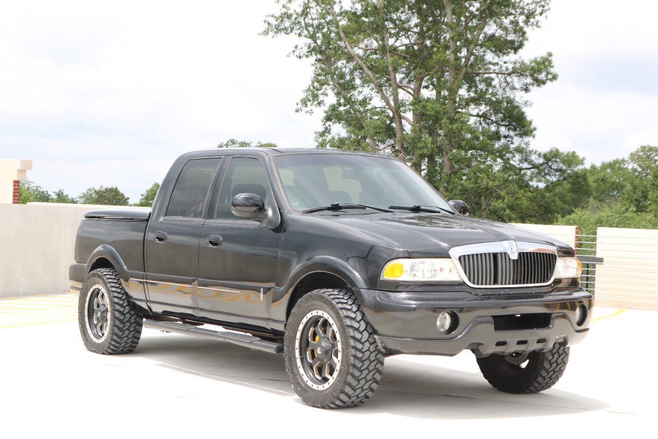 Used 2002 Lincoln Blackwood RWD image 6