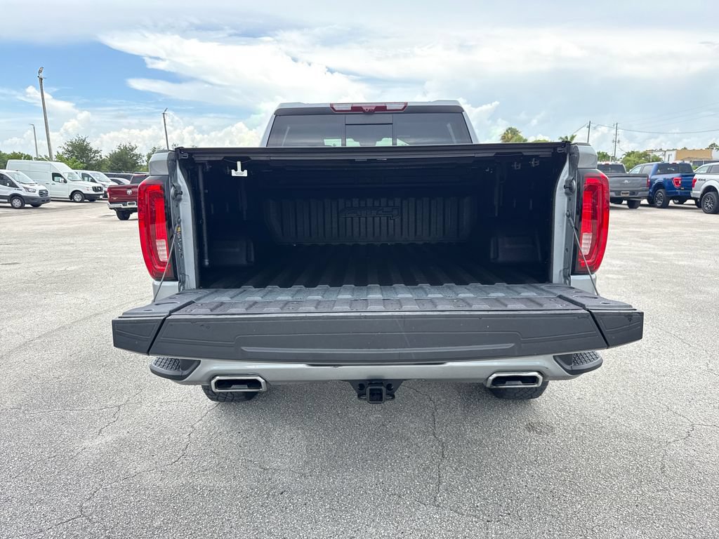 Used 2024 GMC Sierra 1500 AT4 w/ Technology Package AWD/4WD image 32