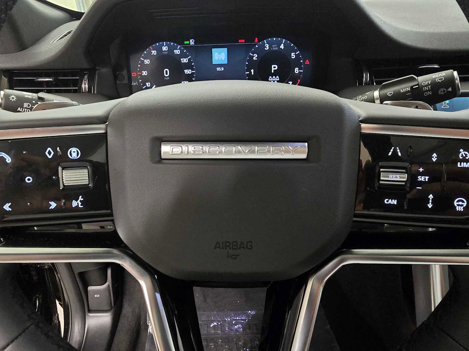New 2026 Land Rover Discovery Sport Landmark AWD/4WD image 24
