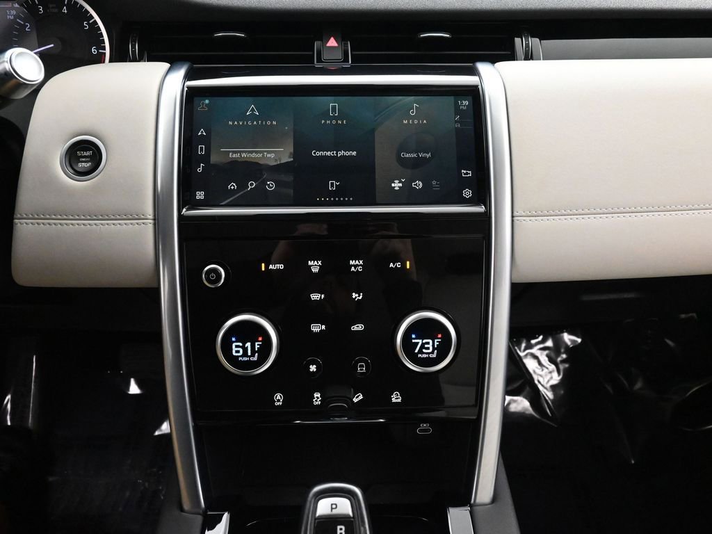 Used 2022 Land Rover Discovery Sport S image 31
