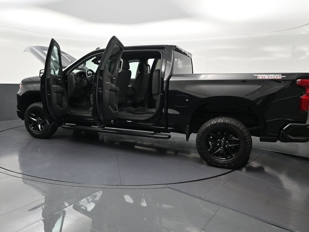 Used 2023 Chevrolet Silverado 1500 Custom Trail Boss w/ LPO, Dark Essentials Package AWD/4WD image 34