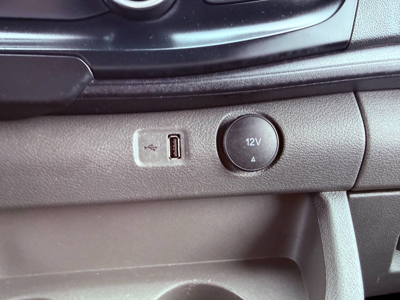 Used 2023 Ford Transit 250 148 High Roof Extended w/ Load Area Protection Package image 38