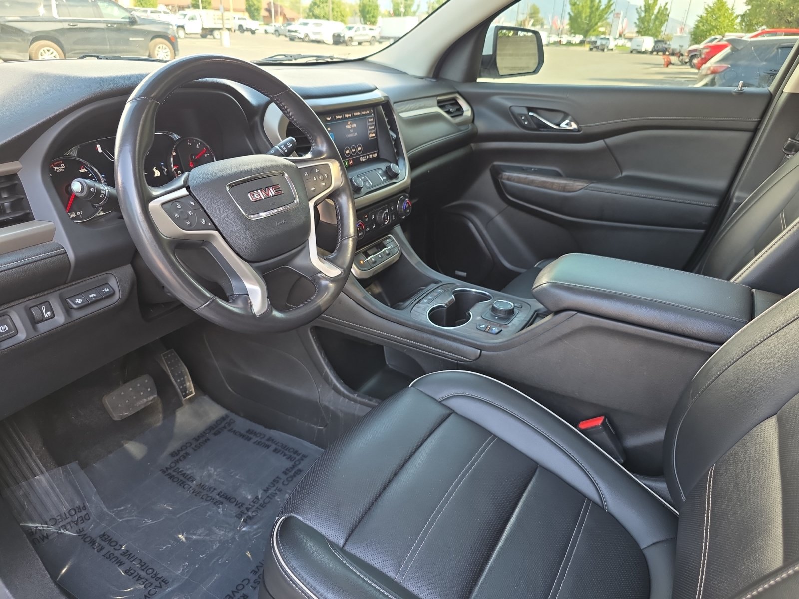 Used 2021 GMC Acadia Denali w/ Denali Ultimate Package AWD/4WD image 10