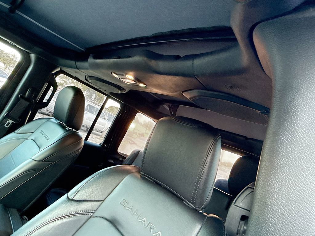 Used 2021 Jeep Wrangler Unlimited Sahara AWD/4WD image 20