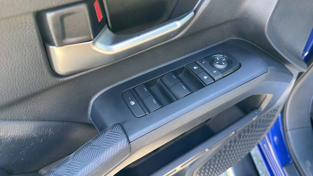 Used 2024 Toyota Tacoma TRD Sport AWD/4WD image 20