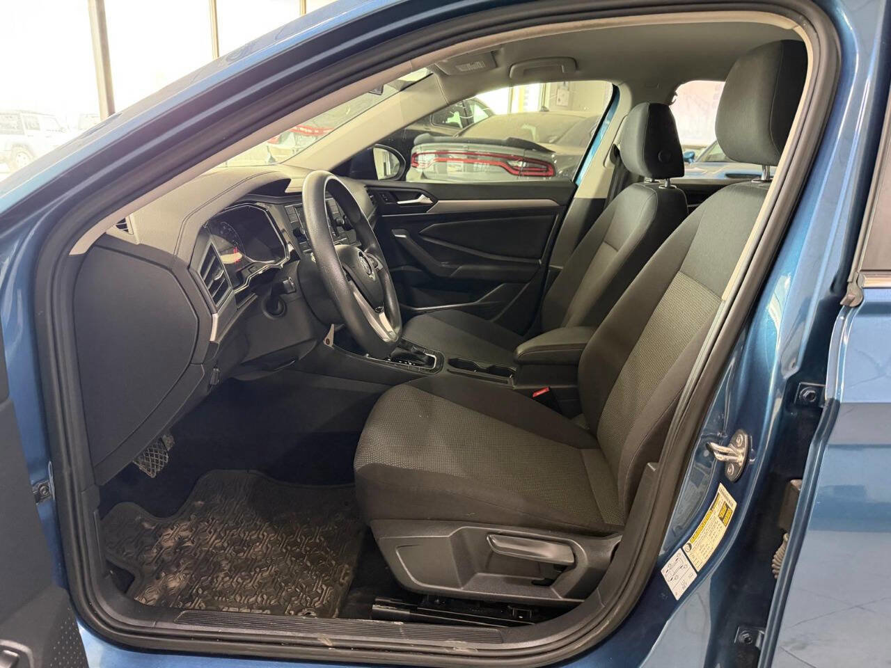 Used 2020 Volkswagen Jetta SE image 33
