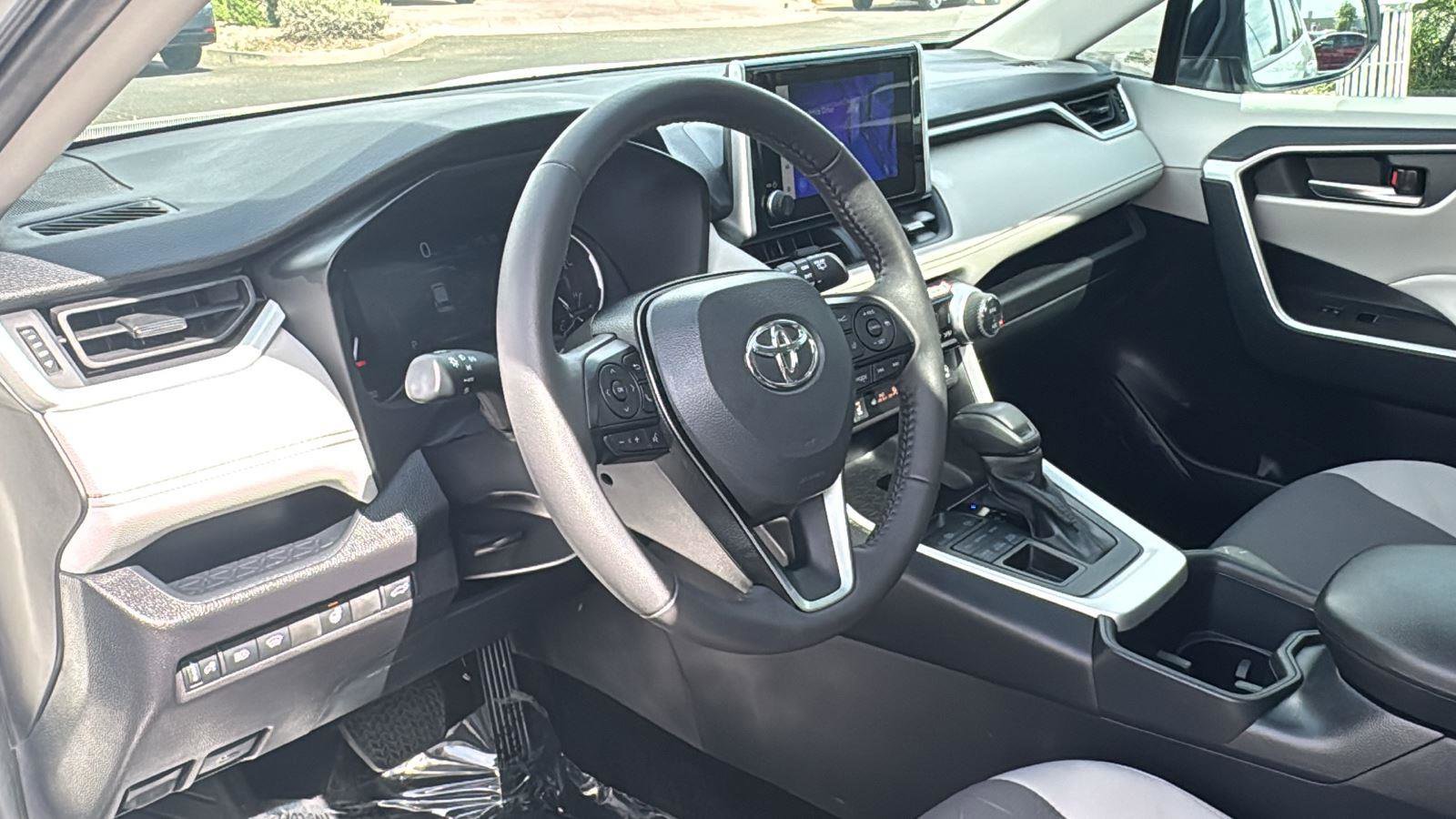 Certified 2025 Toyota RAV4 XLE w/ Convenience Package image 23