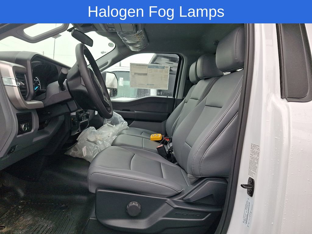 New 2024 Ford F550 4x4 Regular Cab Super Duty image 8