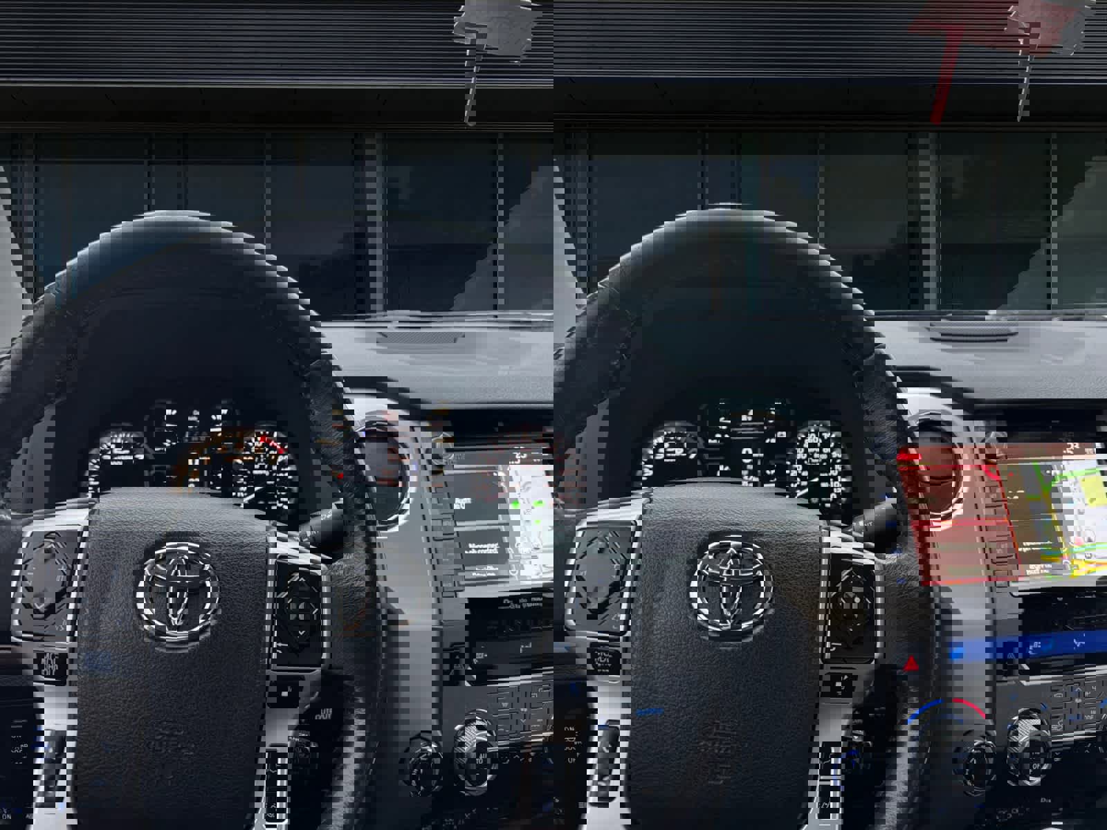 Used 2020 Toyota Tundra Limited image 4