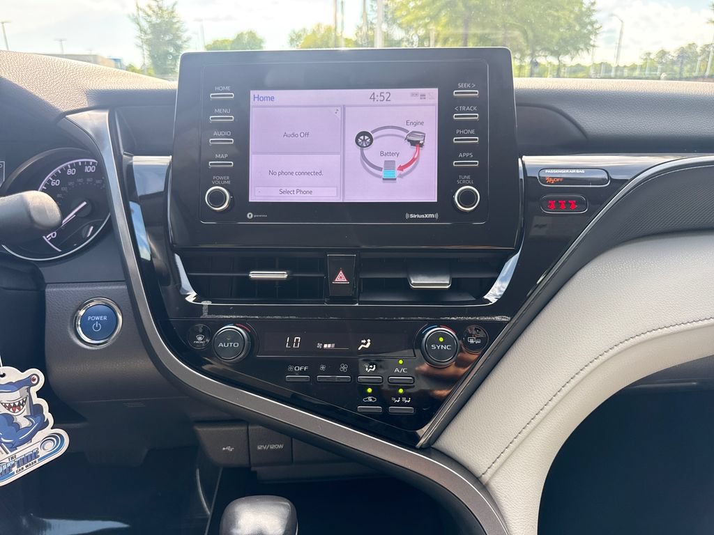 Used 2022 Toyota Camry SE FWD image 18