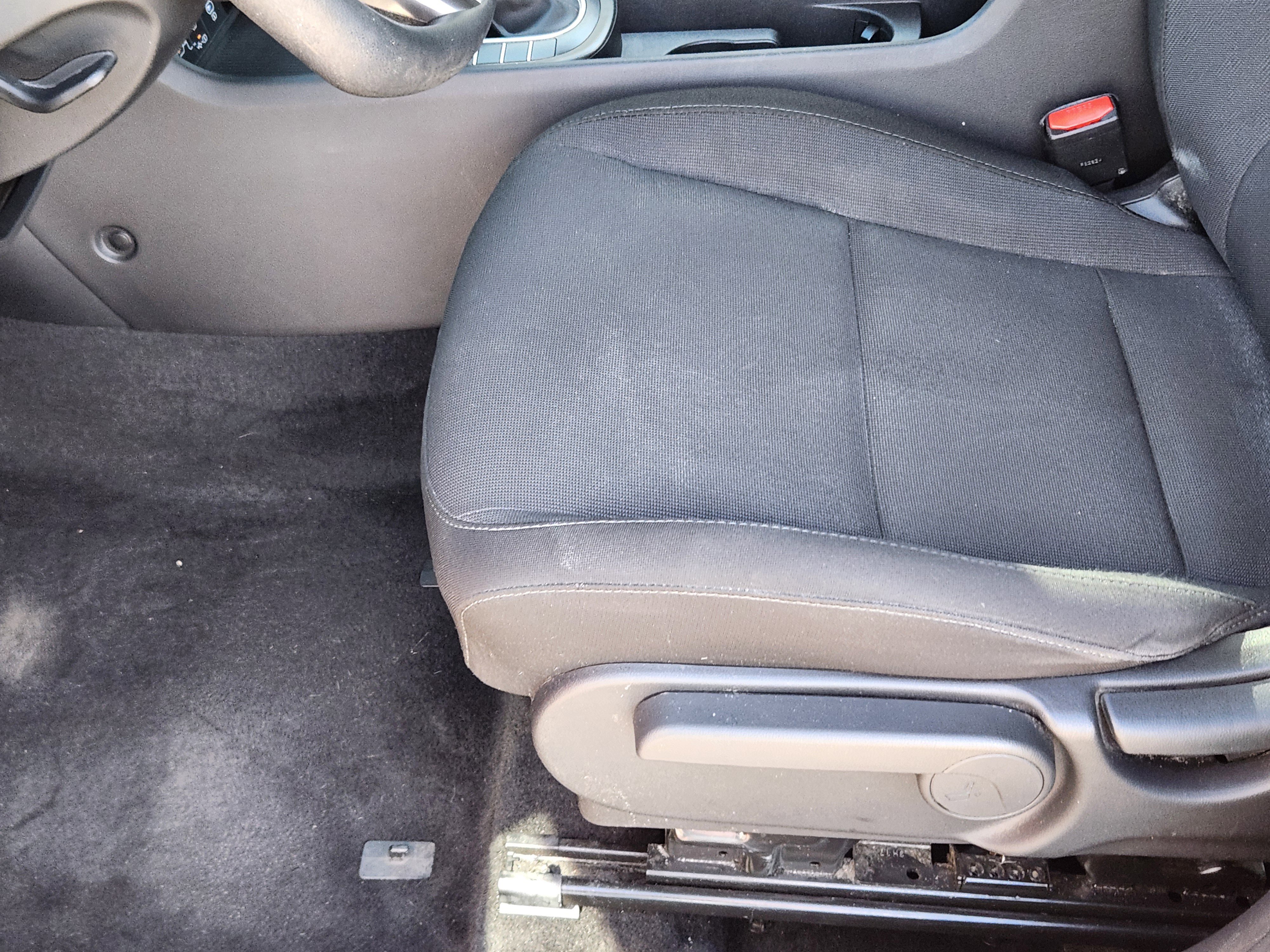 Certified 2024 Hyundai Kona SE image 9