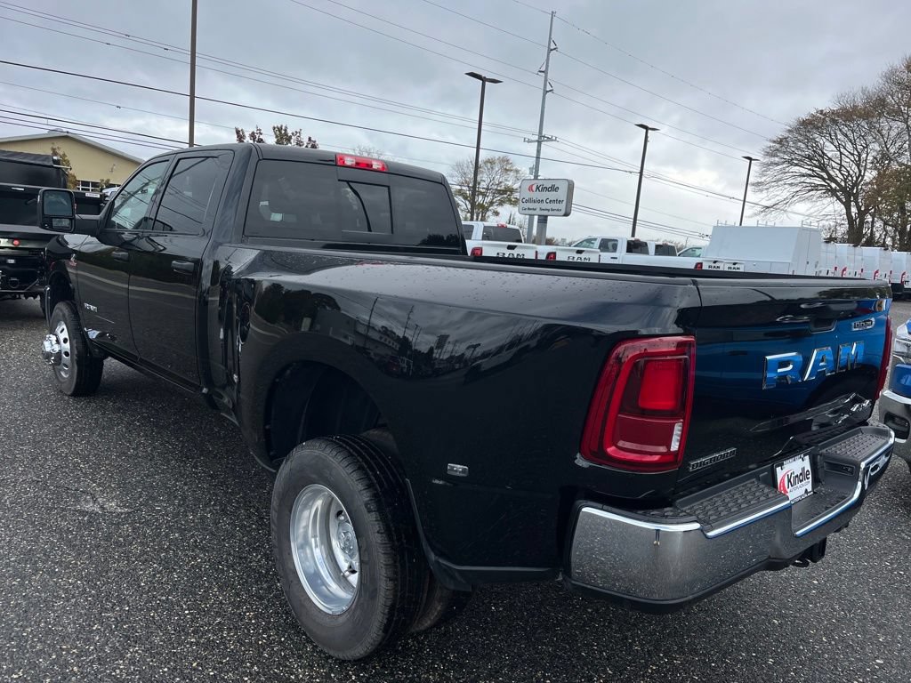 New 2026 RAM 3500 Big Horn AWD/4WD image 30