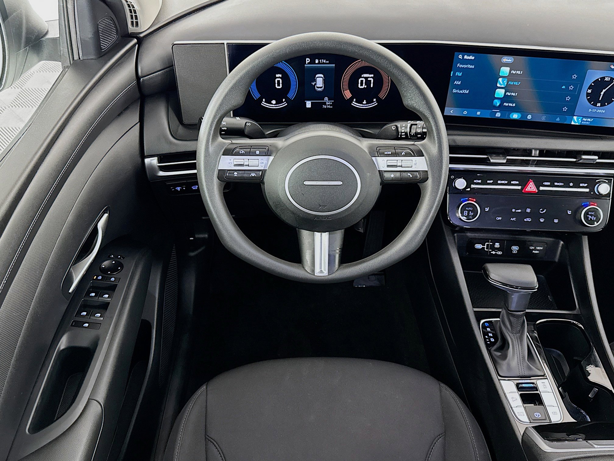 Used 2026 Hyundai Tucson SEL image 16