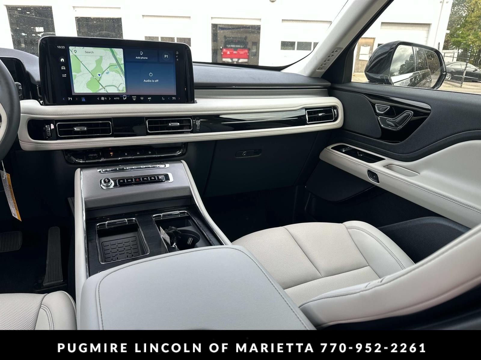 New 2026 Lincoln Aviator AWD image 16