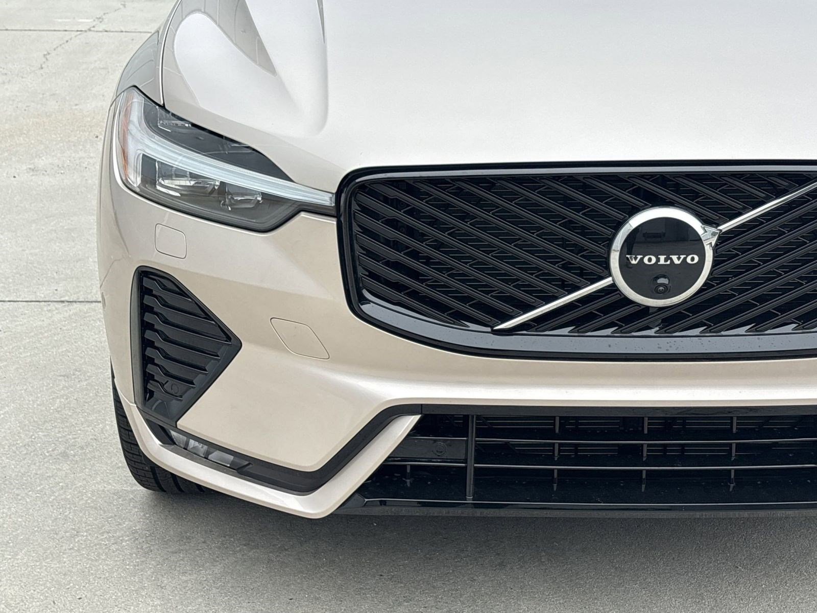 New 2026 Volvo XC60 B5 Ultra w/ Protection Package Premier image 28