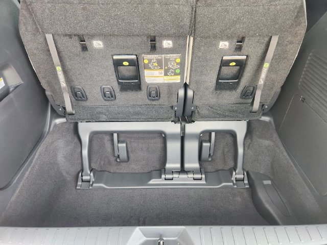 New 2026 Toyota Sienna XLE AWD/4WD image 26