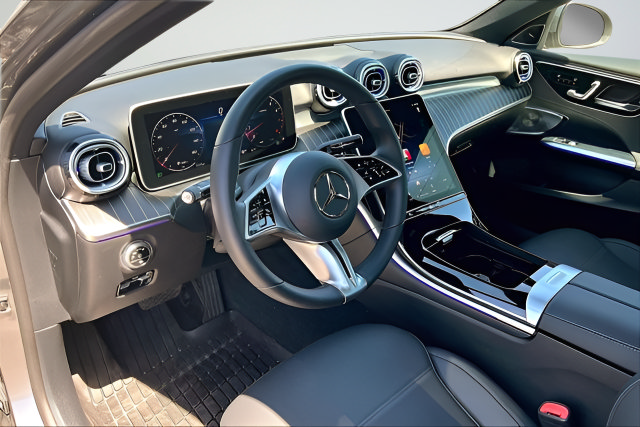 Certified 2025 Mercedes-Benz C 300 Sedan image 7