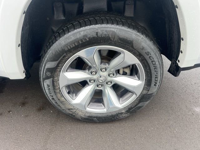 Used 2022 RAM 1500 Limited w/ Body Color Bumper Group image 9