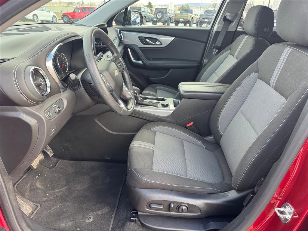 Used 2023 Chevrolet Blazer LT w/ Midnight/Sport Edition image 6