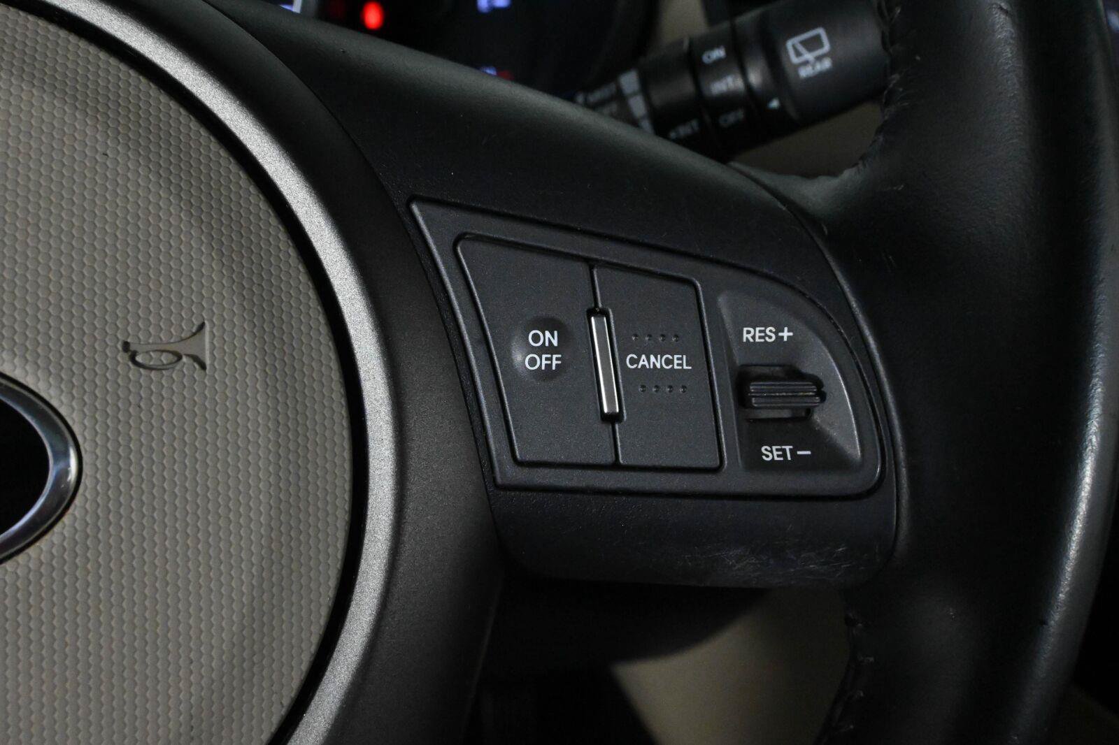 Used 2013 Kia Soul ! w/ Premium Pkg FWD image 23